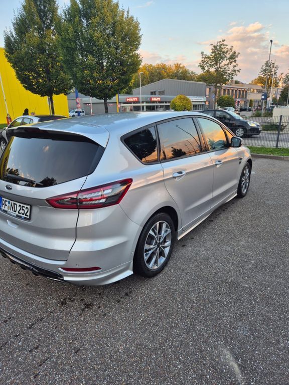 Ford S-Max 137.000 km 19.000 € Pforzheim 75172