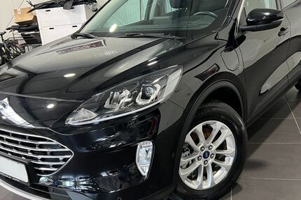 Ford Kuga 52.000 km 19.995 € Bretten 75015
