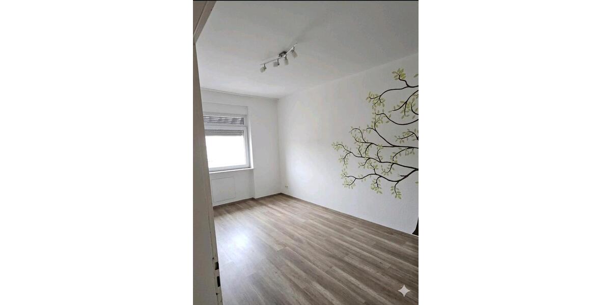 Etagenwohnung Pforzheim Nordstadt - 4 Zimmer, 115 m&sup2;, 259.000&euro; | Angebot:26125774