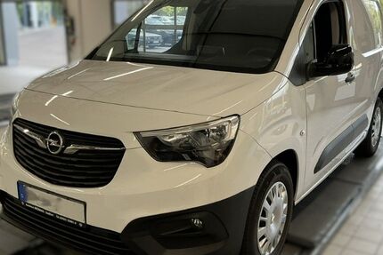 Opel Combo 16.285 km 17.880 € Karlsruhe 76131