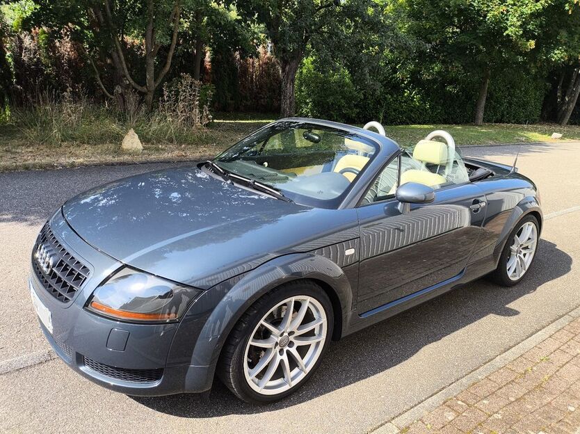 Audi TT 110.800 km 10.690 € Kämpfelbach 75236