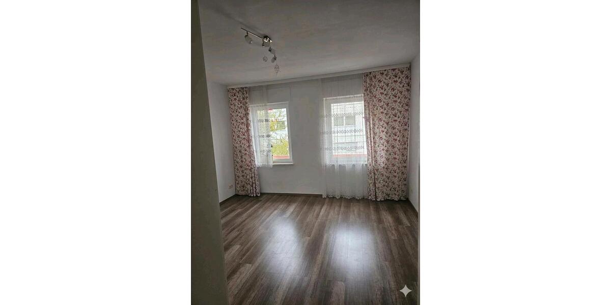 Etagenwohnung Pforzheim Nordstadt - 4 Zimmer, 115 m&sup2;, 259.000&euro; | Angebot:26125774