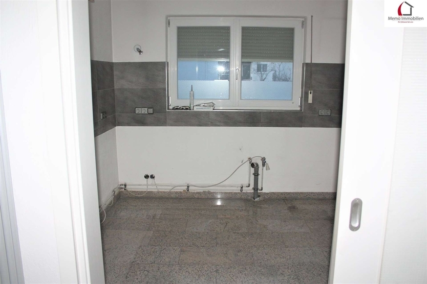 °°° GERÄUMIGE DOPPELHAUSHÄLFTE MIT EINBAUKÜCHE; TERRASSE UND KLEINEM GARTEN IN STUTENSEE °°° 6 zimmer