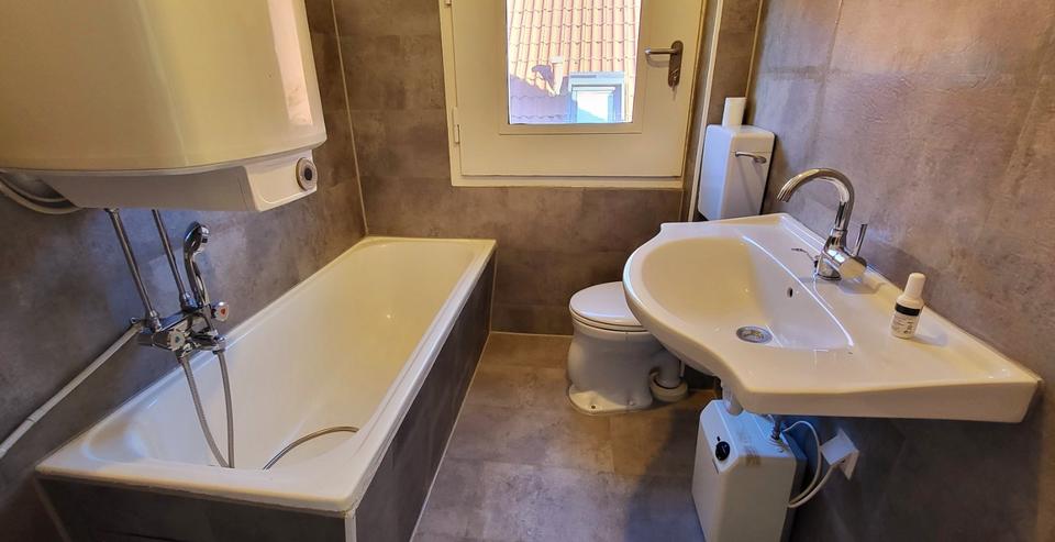 Dachgeschoßwohnung Eggenstein-Leopoldshafen Leopoldshafen - 3 Zimmer, 56 m&sup2;, 190.000&euro; | Angebot:25611741