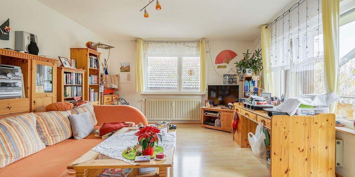 Ein Zuhause mit Zukunft: Großzügiges Zweifamilienhaus mit Charme, Scheune und viel Raum zum Leben 9 zimmer