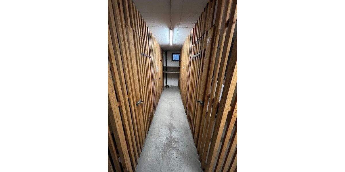Etagenwohnung Pforzheim Nordstadt - 5 Zimmer, 137 m&sup2;, 325.000&euro; | Angebot:25880164