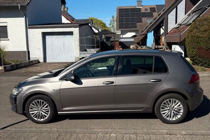 VW Golf 118.000 km 12.500 &euro; Eggenstein 76344