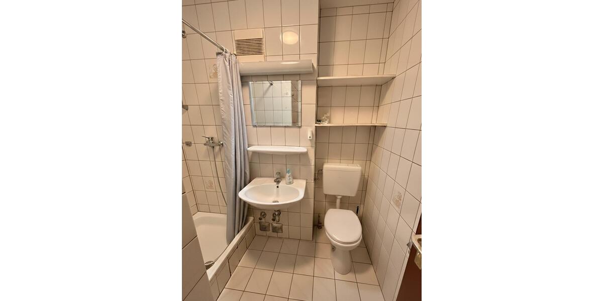Etagenwohnung Karlsruhe - 1 Zimmer, 21 m&sup2;, 430&euro; | Angebot:26404856