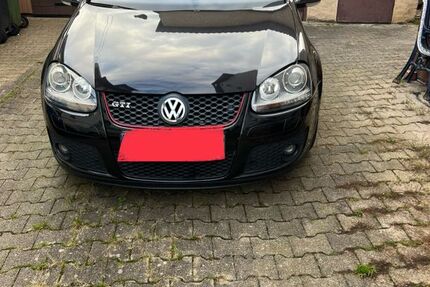 VW Golf 130.000 km 8.000 € Birkenfeld 75217