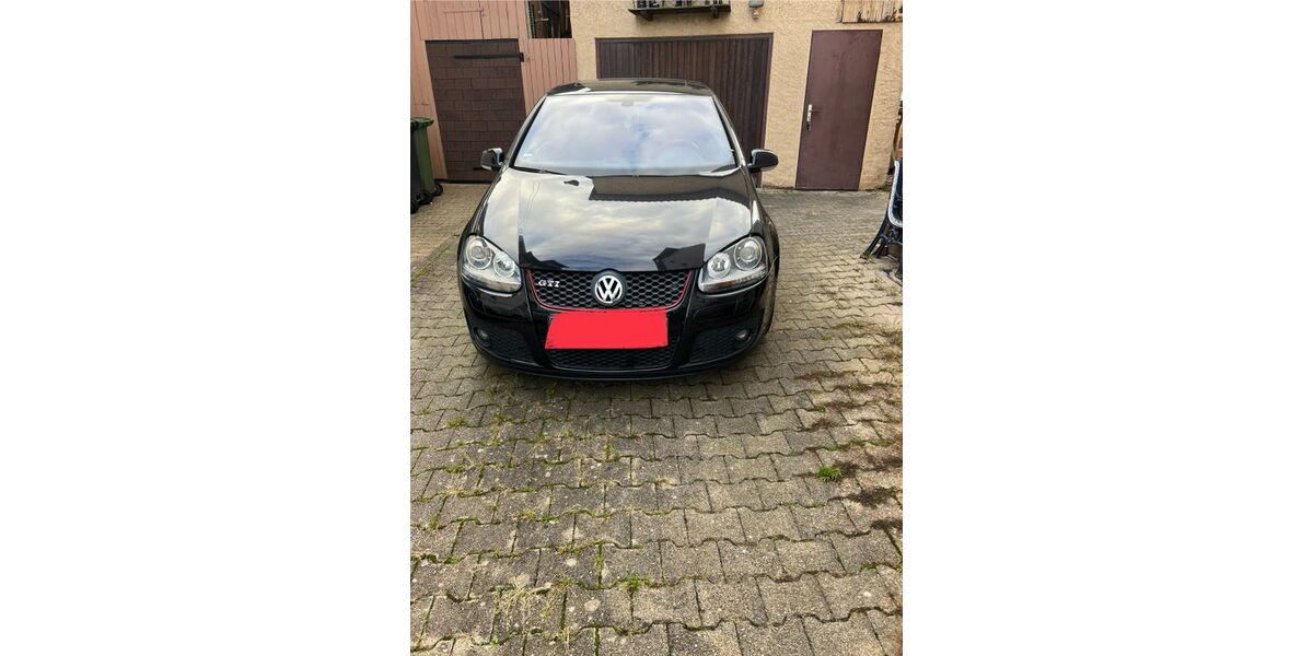 VW Golf 130.000 km 8.000 € Birkenfeld 75217