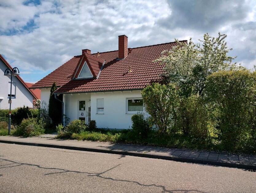 Einfamilienhaus in Ettlingen-Schöllbronn - provisionsfrei zimmer