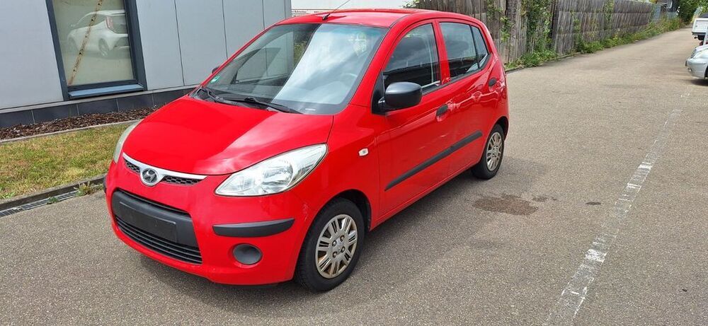 i10