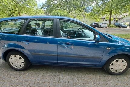 Ford Focus 162.800 km 2.100 &euro; Karlsruhe 76149