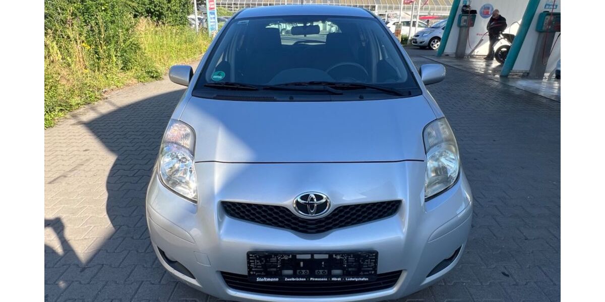 Toyota Yaris 73.000 km 4.500 &euro; Germersheim 76726