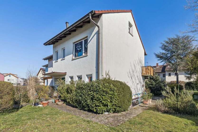 Haus zum Kaufen in Karlsruhe 198.000 € 98 m²