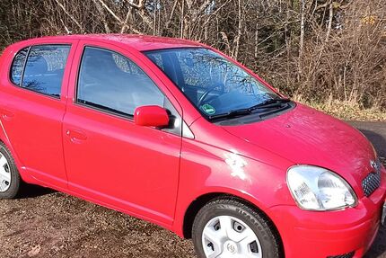 Toyota Yaris 166.500 km 3.200 &euro; Gernsbach 76593