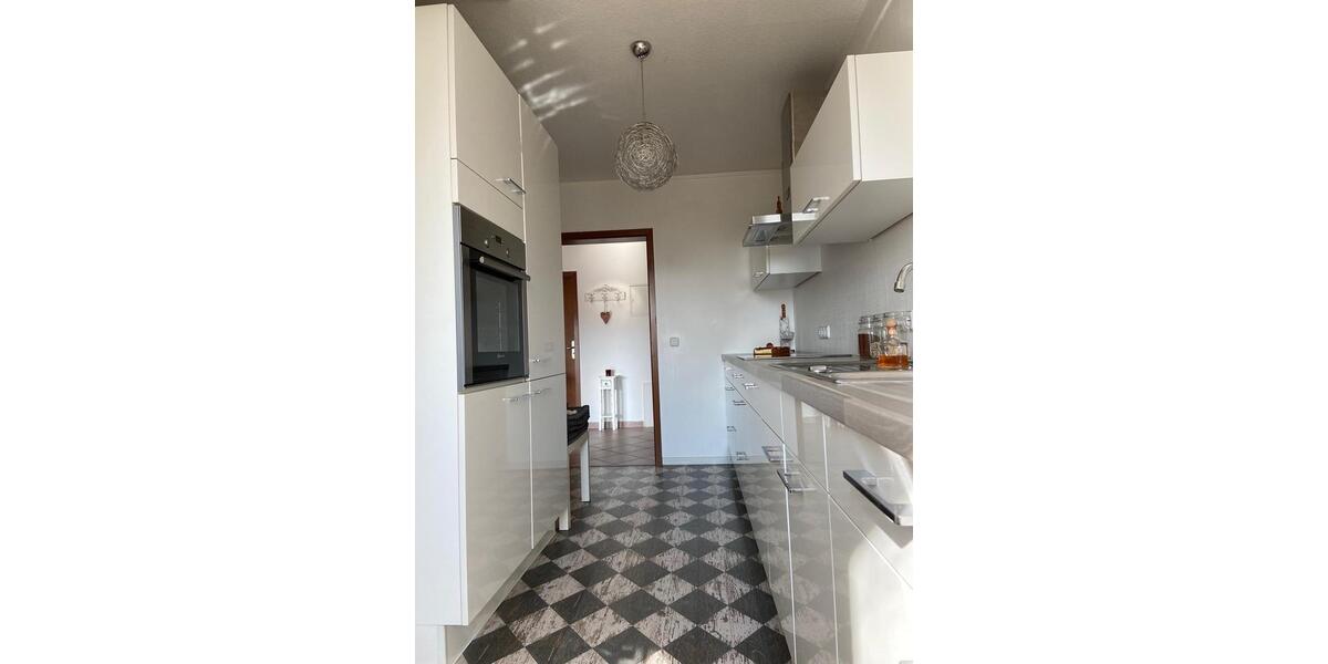 Dachgeschoßwohnung Philippsburg - 4 Zimmer, 101 m&sup2;, 365.000&euro; | Angebot:26907983