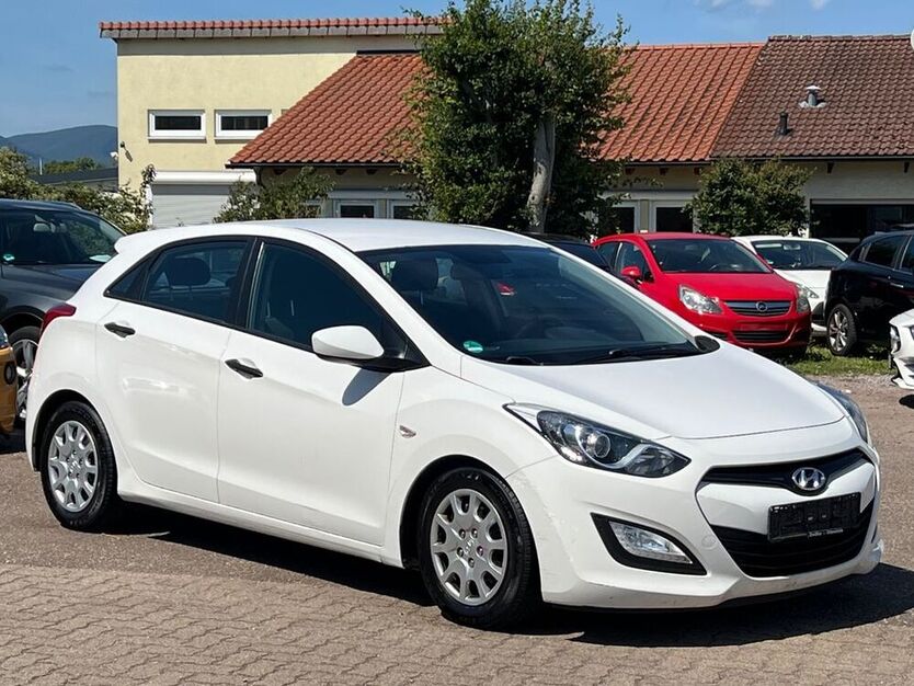 i30