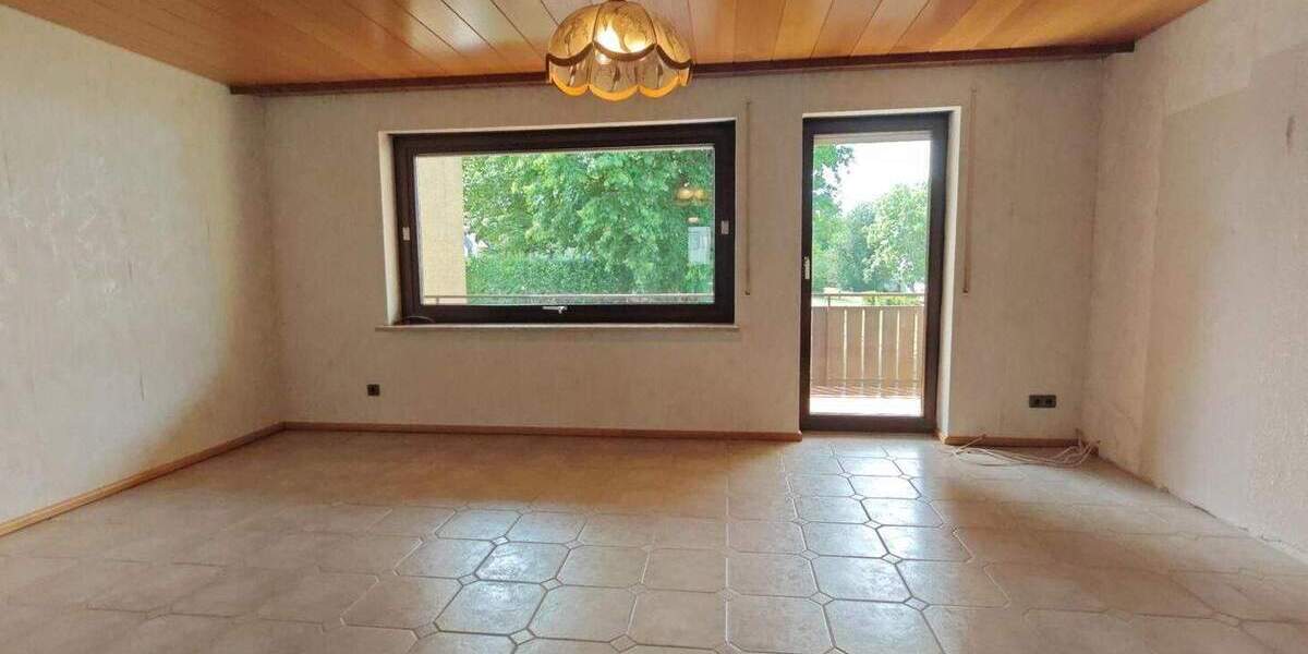 Reihenmittelhaus Pforzheim Büchenbronn - 5 Zimmer, 102 m&sup2;, 320.000&euro; | Angebot:25707655