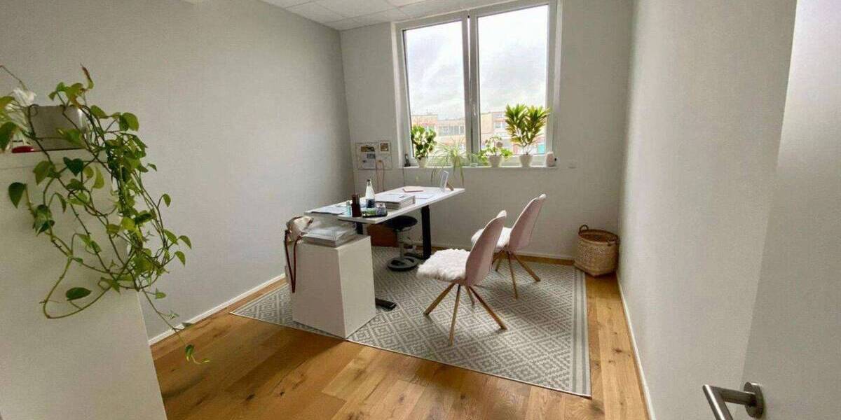 Gewerbeobjekt Bretten - 3 Zimmer, 73 m&sup2;, 350.000&euro; | Angebot:26450552