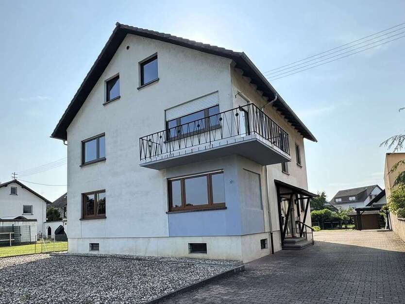 Haus zum Kaufen in Graben-Neudorf 671.000 € 216.9 m²