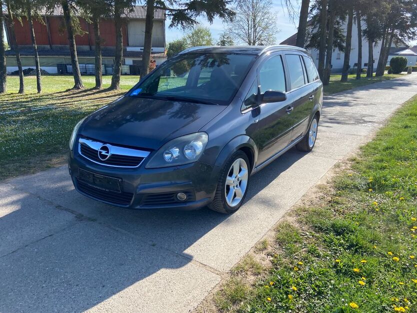 Opel Zafira 324.000 km 1.599 € Lingenfeld 67360