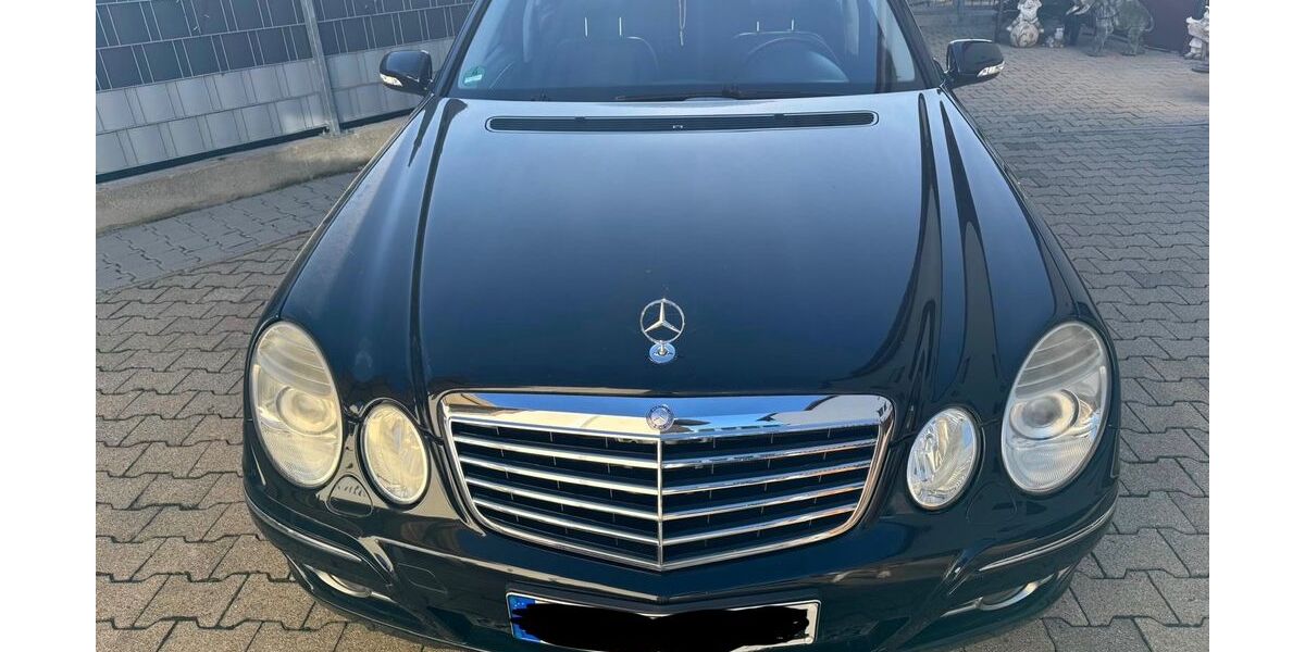 Mercedes-Benz E 280 175.421 km 9.750 &euro; Au 76474