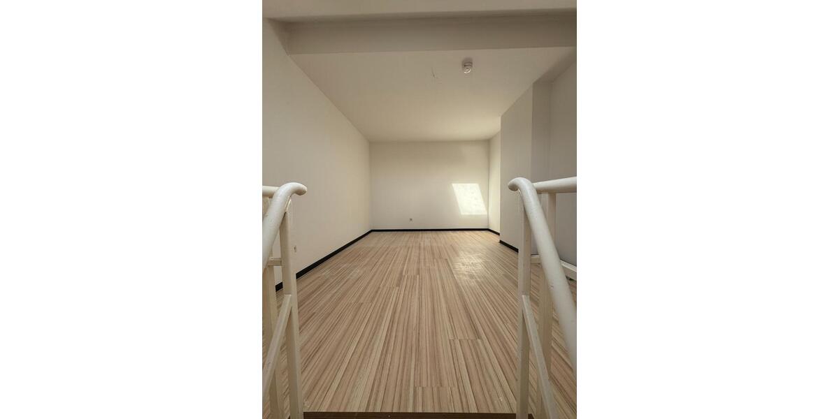 Maisonettenwohnung Germersheim - 2 Zimmer, 38 m&sup2;, 695&euro; | Angebot:25902911