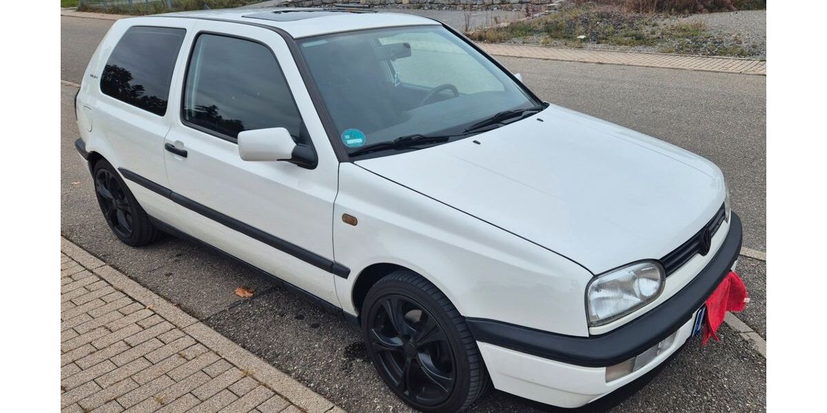 VW Golf 152.000 km 3.499 &euro; Pforzheim 75180