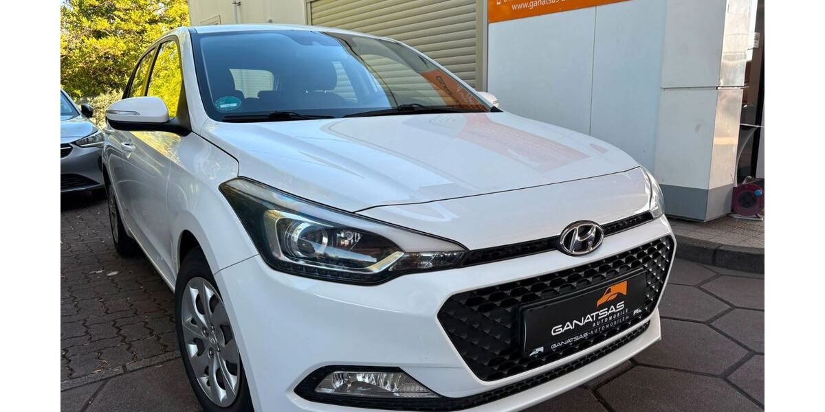 Hyundai i20 140.000 km 7.900 &euro; Neumalsch 76316