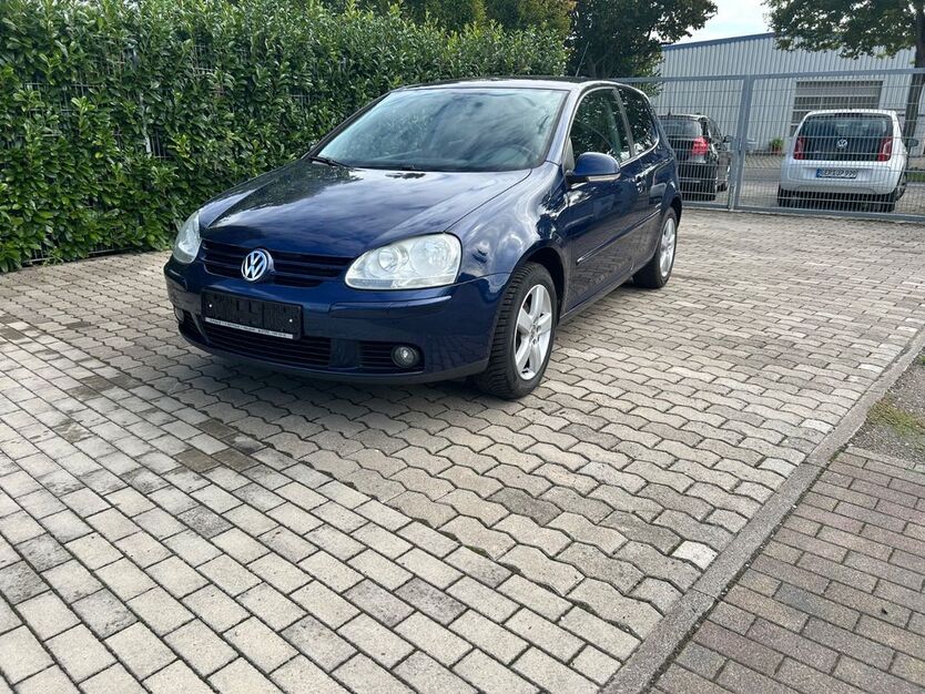 VW Golf 240.000 km 2.500 € Neupotz 76777