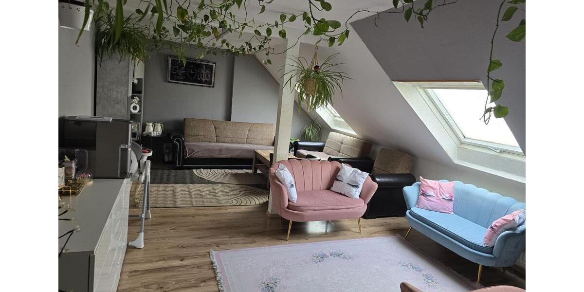 Dachgeschoßwohnung Pforzheim - 3 Zimmer, 95 m&sup2;, 189.000&euro; | Angebot:27120851