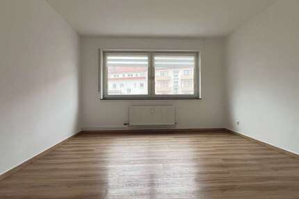 Wohnung Bruchsal - 3 Zimmer, 84 m&sup2;, 760&euro; | Angebot:26839988