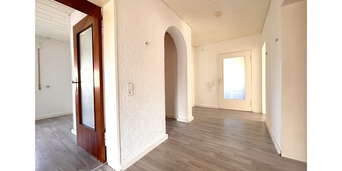 Rohdiamant: 4-Zimmerwohnung mit Balkon - Etagenwohnung Durmersheim | Angebot:26748766