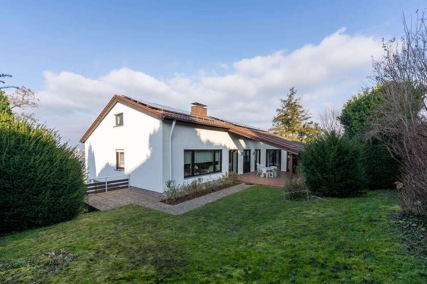 Haus zum Kaufen in Karlsruhe 1.950.000 € 263 m²