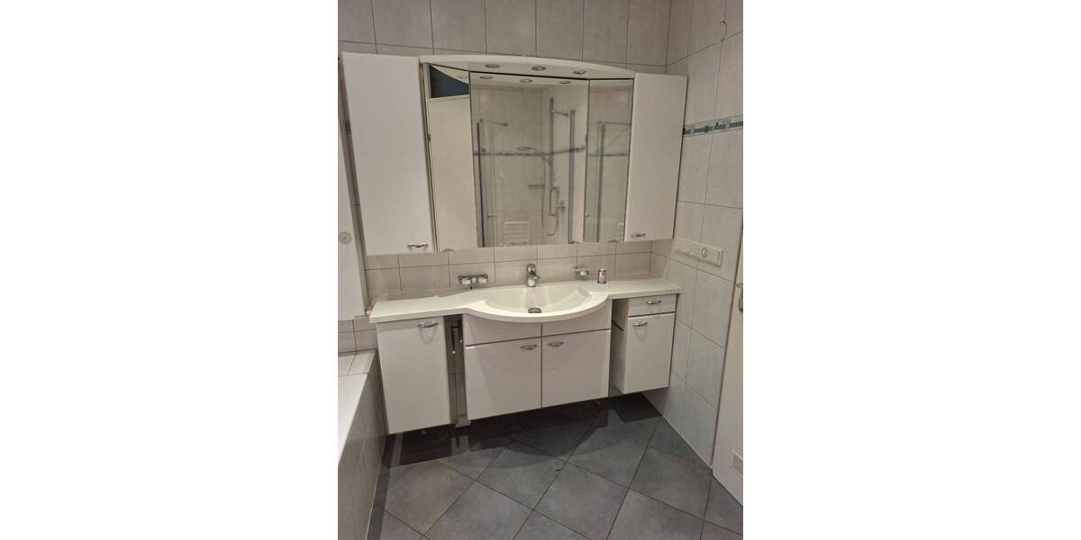 Einfamilienhaus Baden-Baden Weststadt - 4 Zimmer, 133 m&sup2;, 380.000&euro; | Angebot:26243958