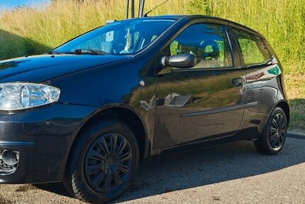 Fiat Punto 235.000 km 1.000 &euro; Königsbach-Stein 75203