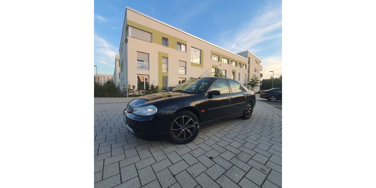 Ford Mondeo 87.800 km 3.200 &euro; Rastatt 76437