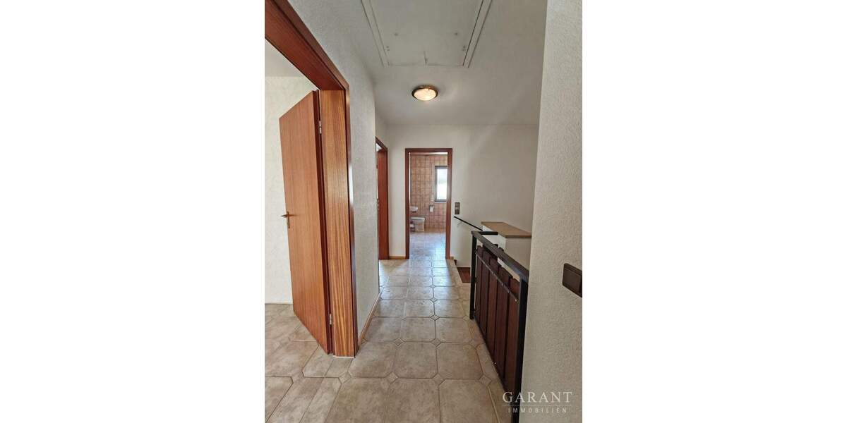 Reihenmittelhaus Pforzheim Büchenbronn - 5 Zimmer, 102 m&sup2;, 320.000&euro; | Angebot:25707655