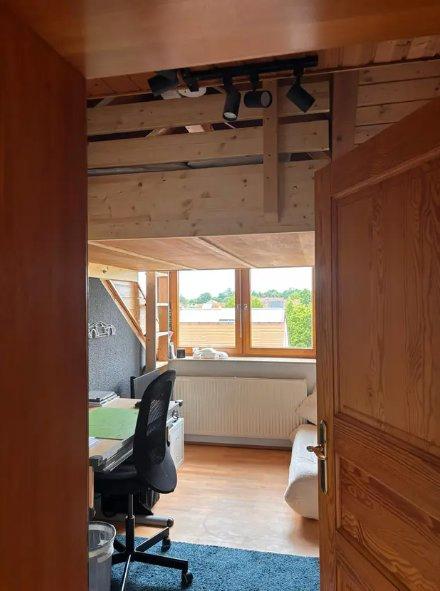 Dachgeschoßwohnung Ettlingen - 4.5 Zimmer, 104 m&sup2;, 365.000&euro; | Angebot:26858225