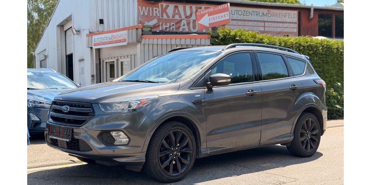 Ford Kuga 151.000 km 9.490 &euro; Birkenfeld bei Pforzheim 75217