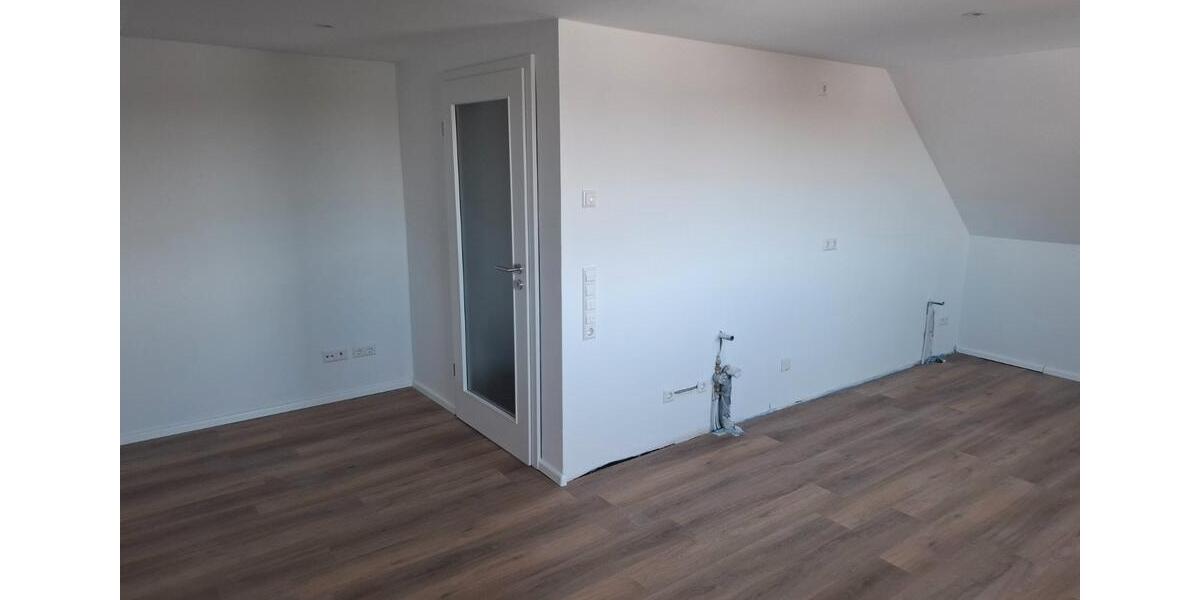 Dachgeschoßwohnung Eggenstein-Leopoldshafen Leopoldshafen - 2 Zimmer, 51 m&sup2;, 750&euro; | Angebot:26404845