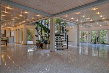 Haus zum Kaufen in Karlsruhe 1.290.000 € 343 m² 9 zimmer