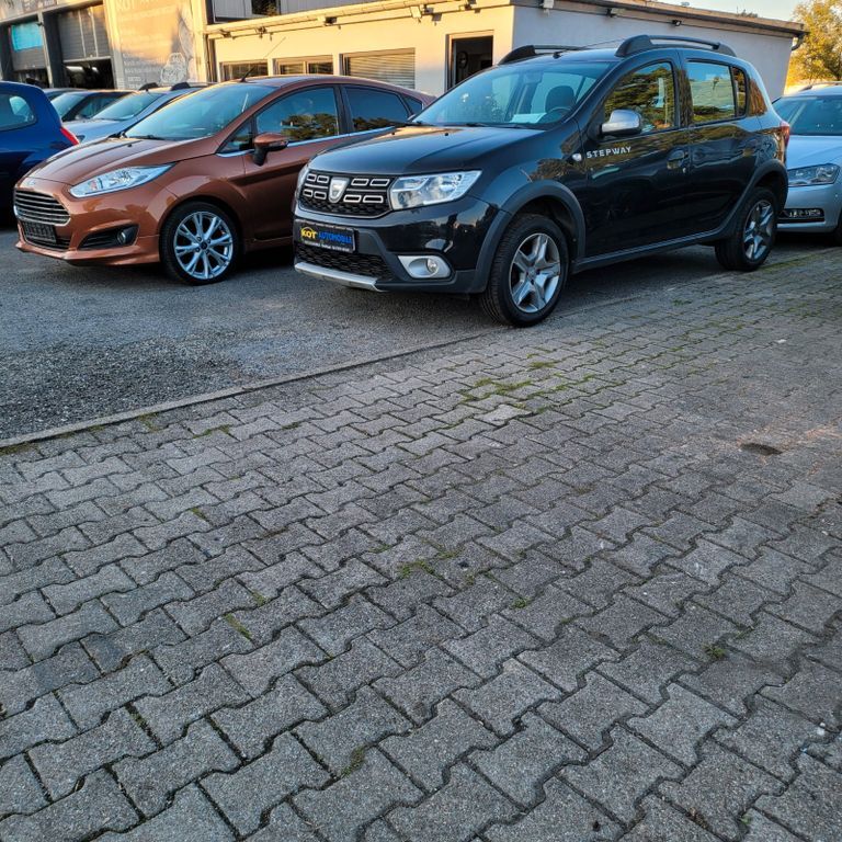 Dacia Sandero 94.100 km 8.499 € Baden-Württemberg - Wendlingen am Neckar 73240
