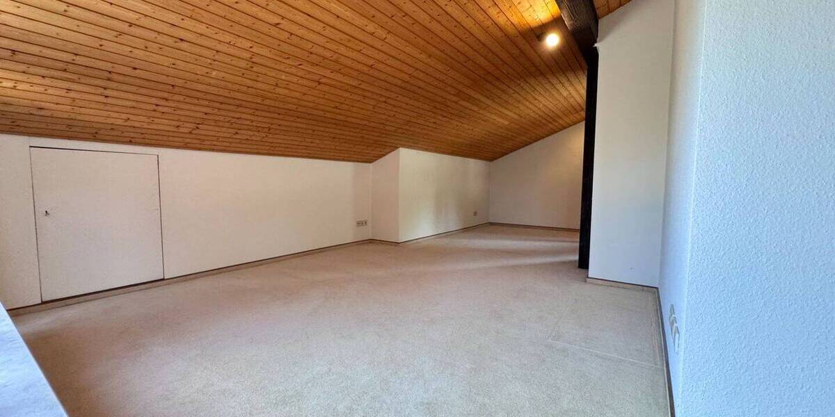 Einfamilienhaus Pforzheim Brötzingen - 8 Zimmer, 346 m&sup2;, 775.000&euro; | Angebot:26875233