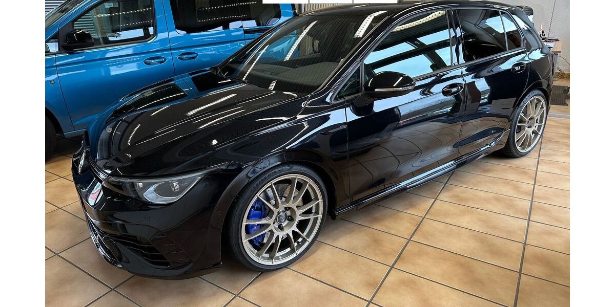 VW Golf 31.670 km 39.990 &euro; Neuenbürg-Arnbach 75305