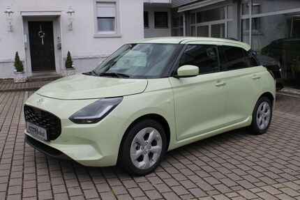 Suzuki Swift 1.900 km 17.590 € Baden-Baden 76532