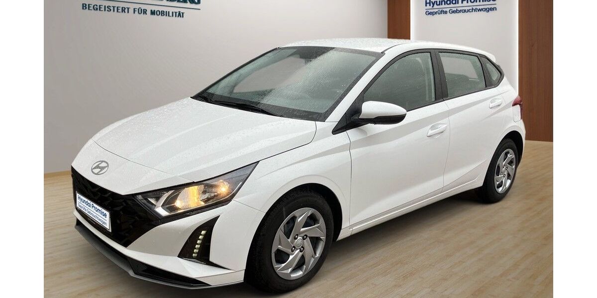 Hyundai i20 15.165 km 17.490 &euro; Landau 76829