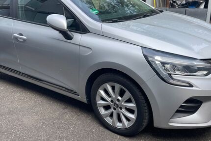 Renault Clio 106.253 km 7.900 &euro; Bad schönborn 76669