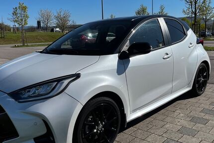 Toyota Yaris 28.800 km 21.600 &euro; Kuppenheim 76456